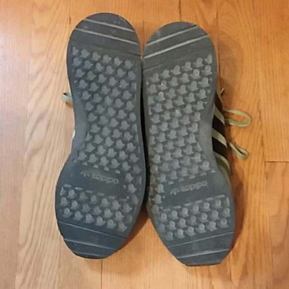 Mens Adidas sneakers - Picture 6 of 9